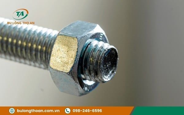 Đặc điểm của bulong inox 304 - 2