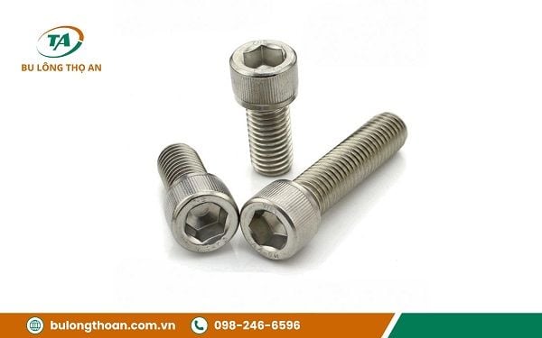 Bu lông lục giác M24