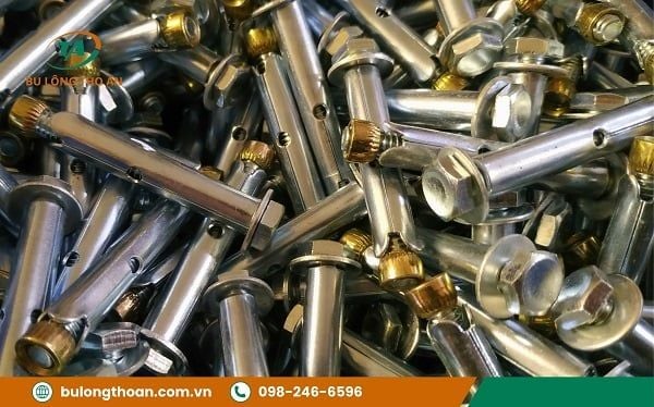 Đặc điểm bu lông nở sắt M10