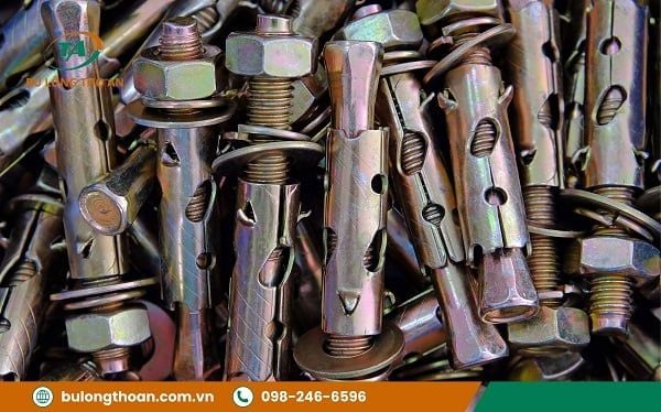 Ưu điểm bu lông nở sắt M10