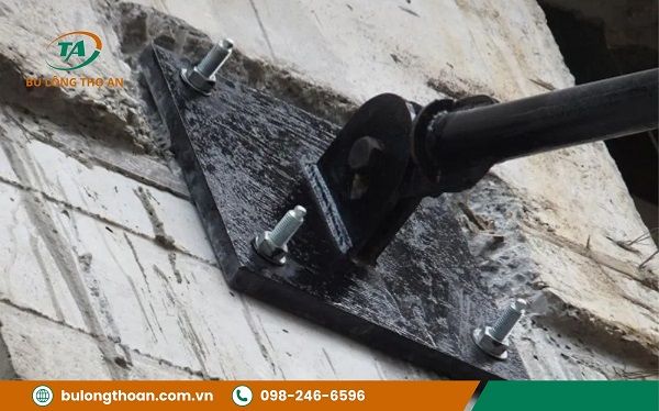 bulong-hoa-chat-ramset__4__78e7f89adb3f4630b56b5076b9d8fb70_grande ưu điểm của bu lông hóa chất Ramset