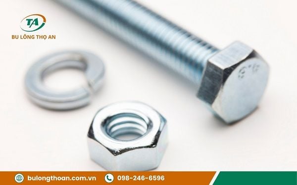 Bu lông M8 mạ kẽm
