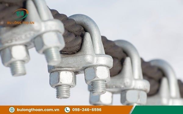 Một số cách dùng khóa cáp thép an toàn trường hợp dùng 3 khóa