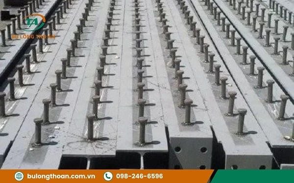 Đặc điểm đinh chống cắt D16