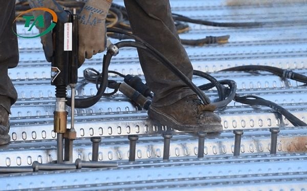 Hướng dẫn thi công đinh hàn chống cắt