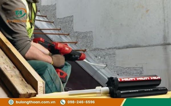 keo-cay-thep-hilti__3__dc8920f69c6f4d01914e78ce89b211b1_grande