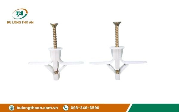 Tắc kê bướm nhựa