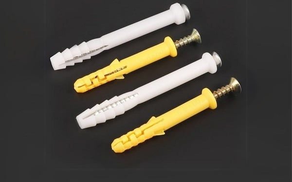 Đặc điểm hình dáng của tắc kê nhựa